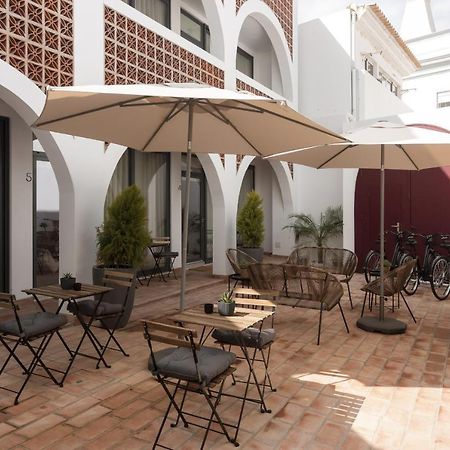 Madalena Village 7 - City Centre By Hd Properties Faro Bagian luar foto